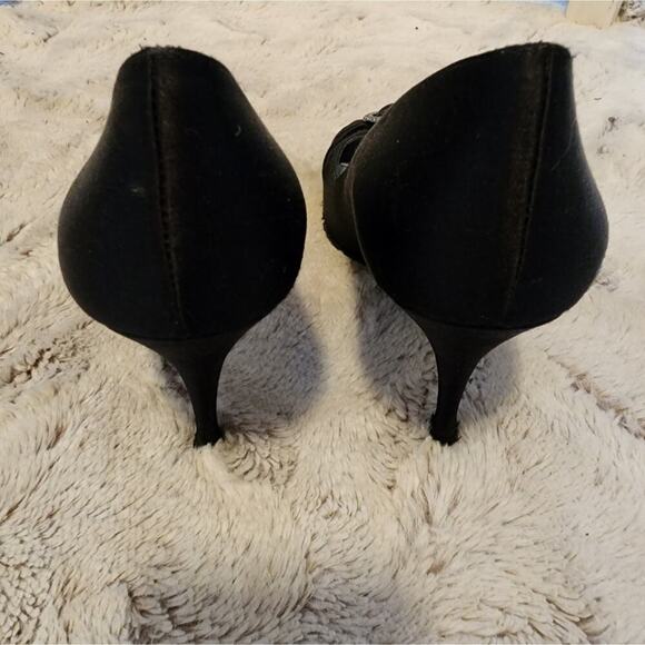 STUART WEIZTMAN BLACK SATIN FABRIC PEEP TOE HEELS SIZE 9.5M - Picture 8 of 9
